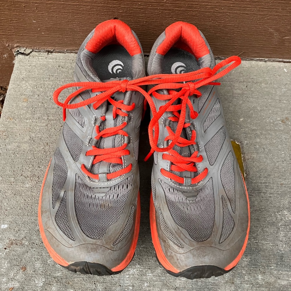 Topo Hiking Sneakers